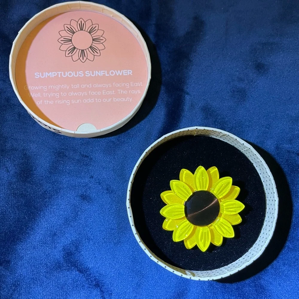 BRAND NEW - Erstwilder - Brooch - Sumptuous Sunflower 🌻